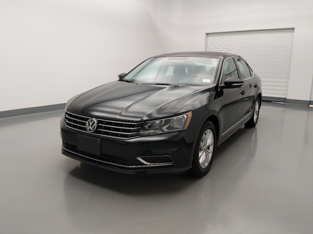 2016 Volkswagen Passat - Driver Front Bumper