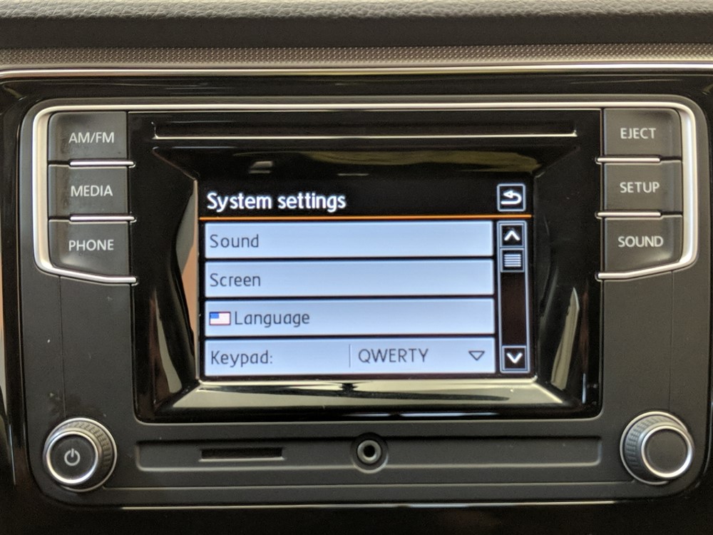 2016 Volkswagen Passat - Stereo Package