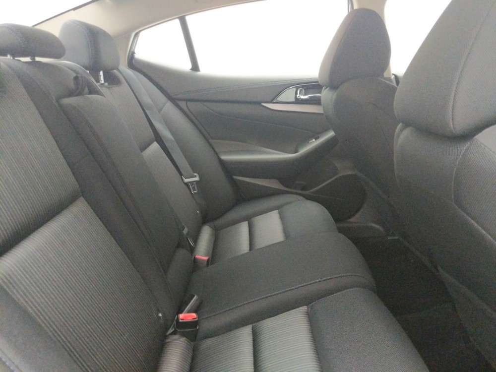 2016 Nissan Maxima - Passenger Rear Seat