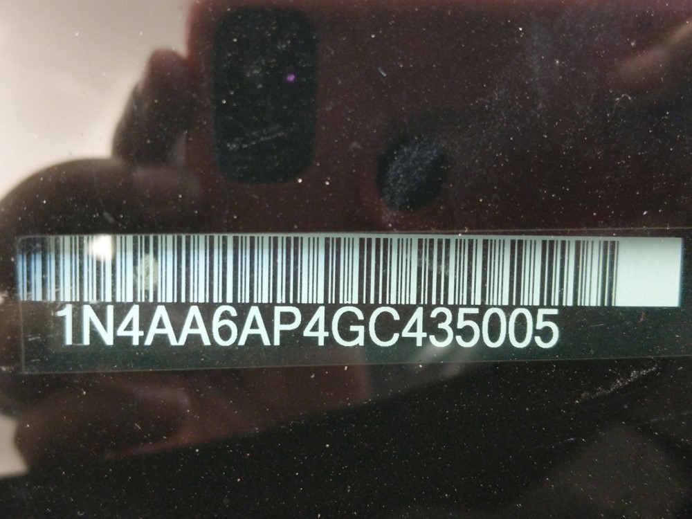 2016 Nissan Maxima - VIN Plate