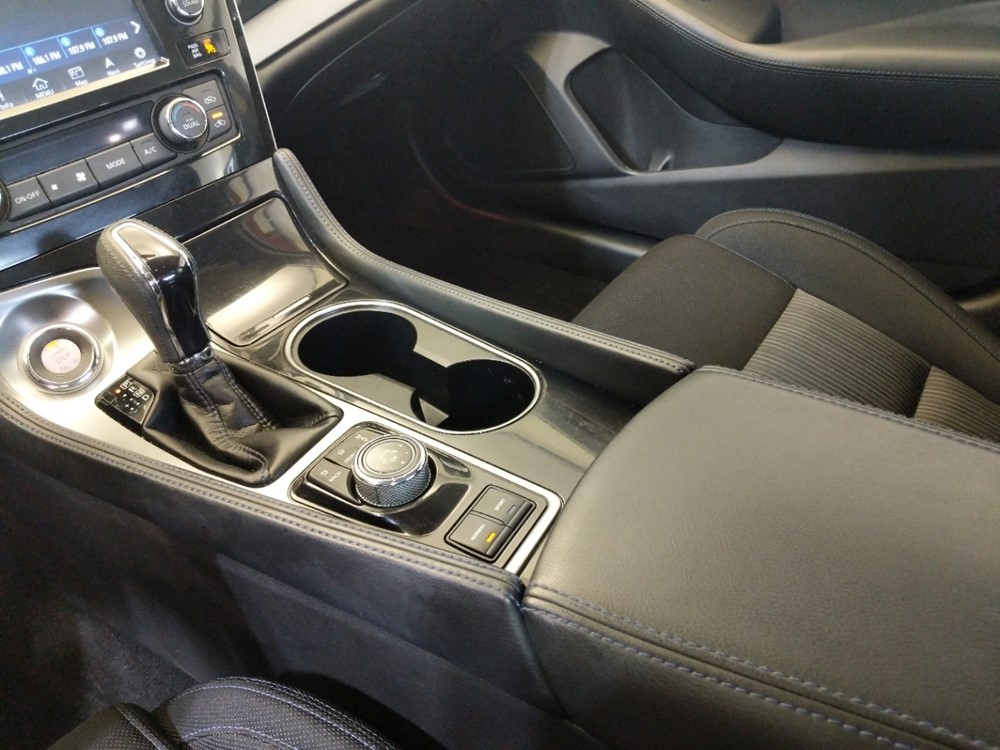 2016 Nissan Maxima - Center Console/Cup Holders