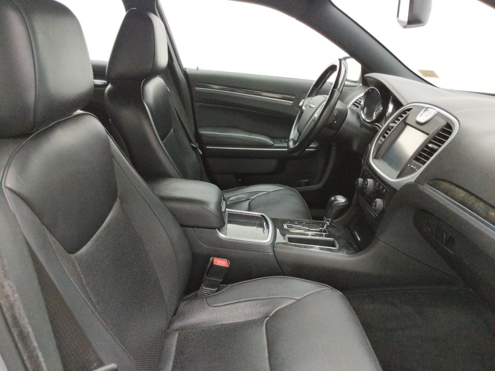 2013 Chrysler 300 - Passenger Front Seat