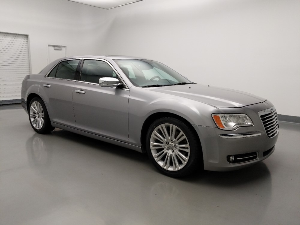 2013 Chrysler 300 - Passenger Front Side