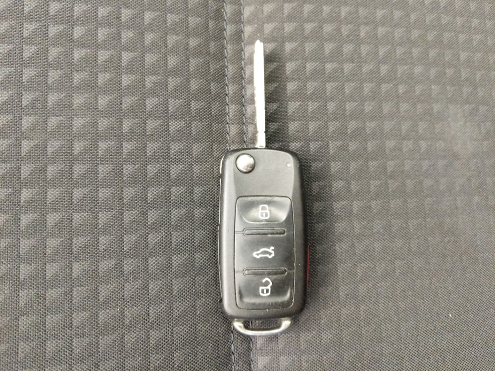 2016 Volkswagen Jetta - Keys