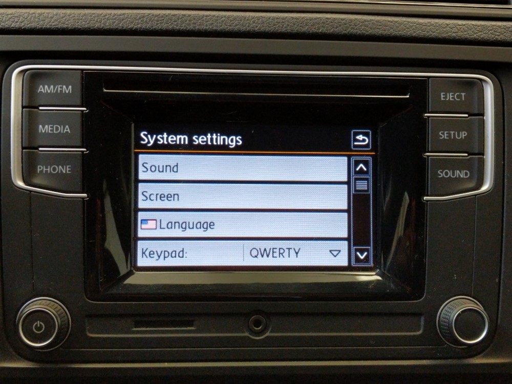 2016 Volkswagen Jetta - Stereo Package