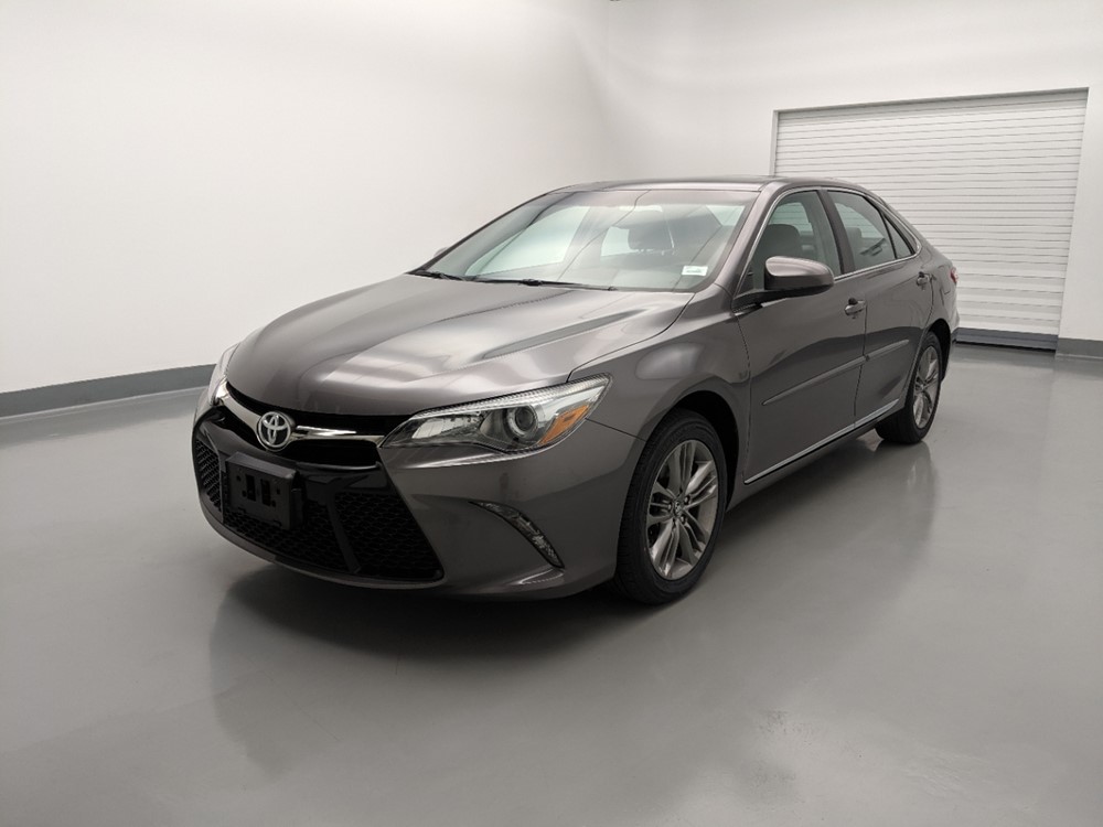 Used 2017 Toyota Camry Driver Front Bumper