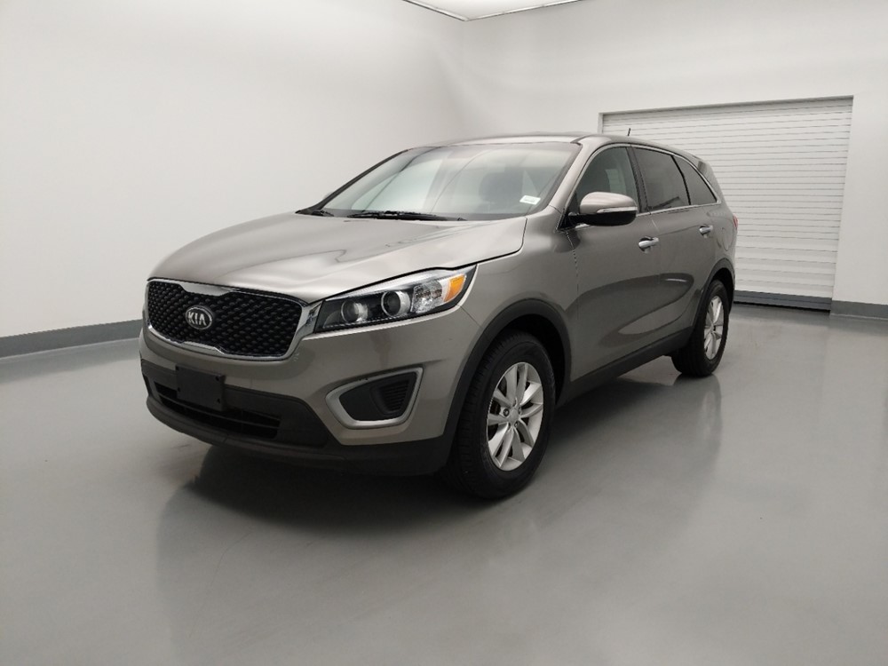 Used 2016 Kia Sorento Driver Front Bumper
