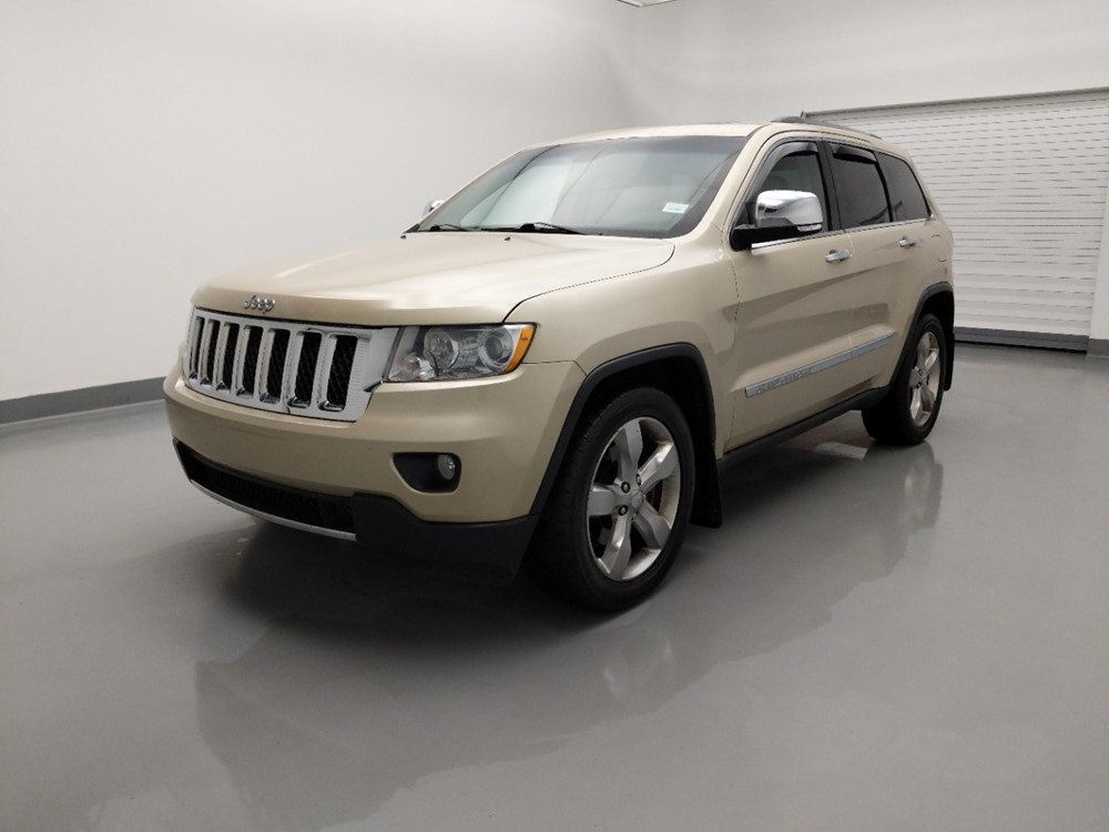 Used 2011 Jeep Grand Cherokee Driver Front Bumper
