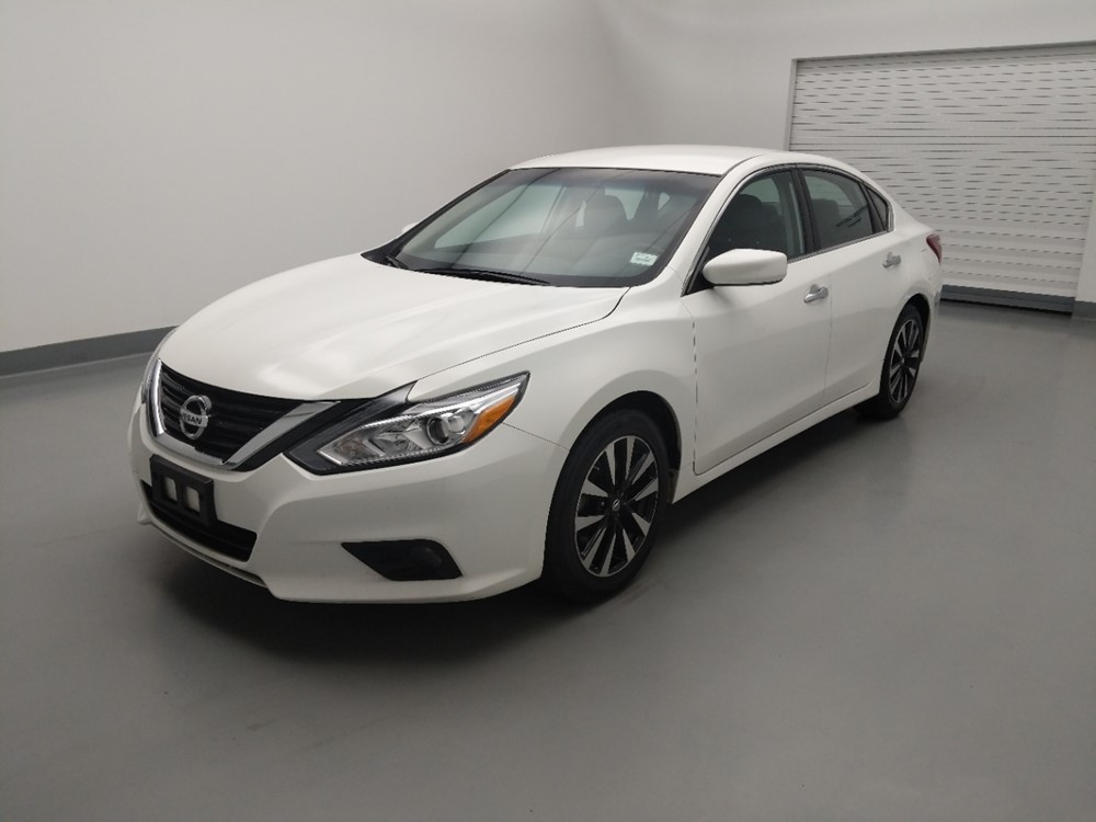 Used 2018 Nissan Altima Driver Front Bumper