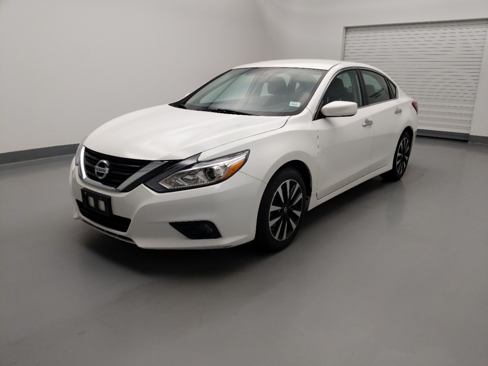 Used 2018 Nissan Altima Driver Front Bumper