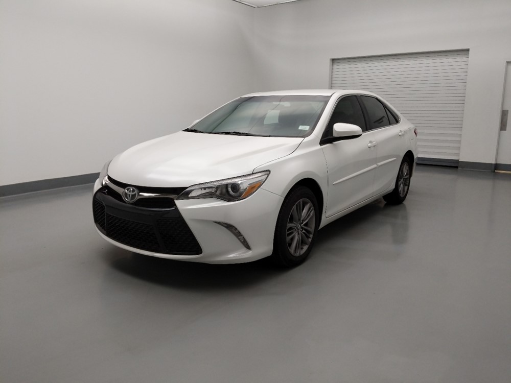 Used 2017 Toyota Camry Driver Front Bumper
