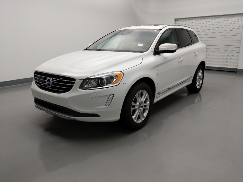 Used 2016 Volvo XC60 Driver Front Bumper