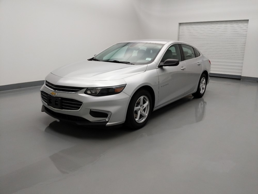Used 2017 Chevrolet Malibu Driver Front Bumper