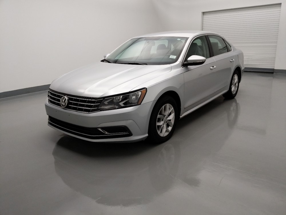 Used 2017 Volkswagen Passat Driver Front Bumper