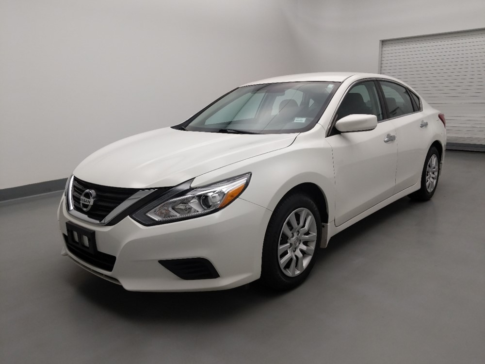 Used 2017 Nissan Altima Driver Front Bumper
