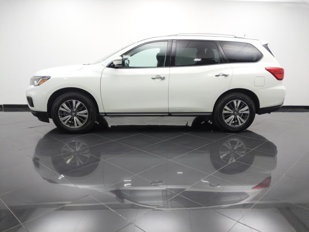 2017 Nissan Pathfinder - Driver Front Side