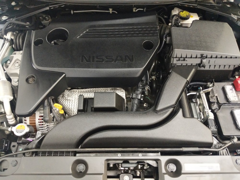 2017 Nissan Altima - Engine