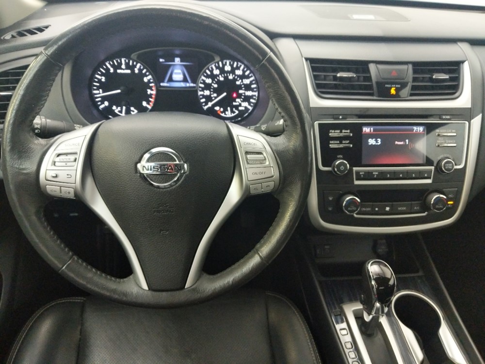 2017 Nissan Altima - Driver Dash