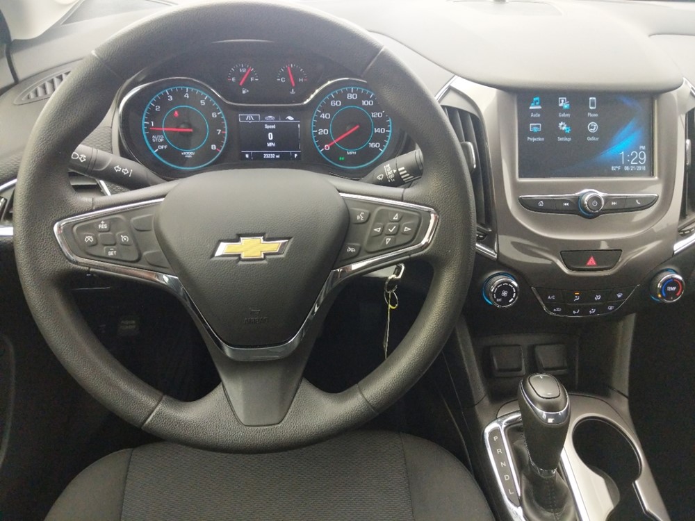 2018 Chevrolet Cruze - Driver Dash