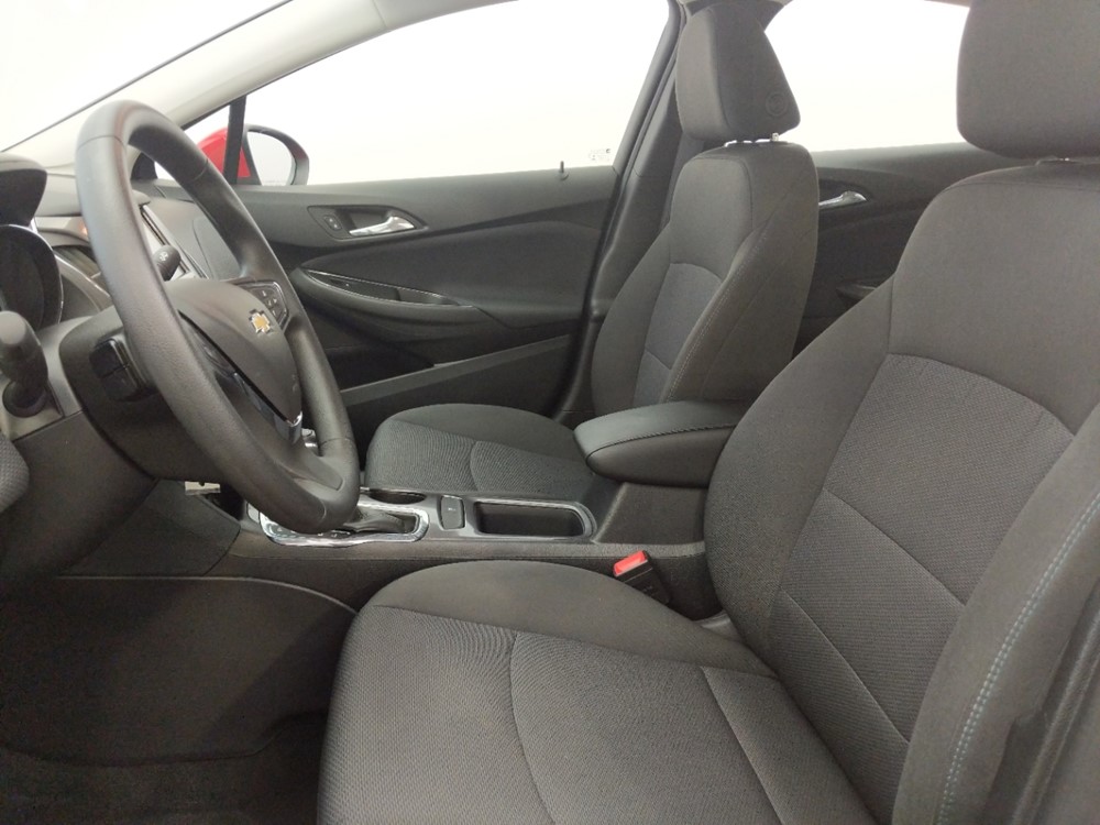 2018 Chevrolet Cruze - Driver Front Seat