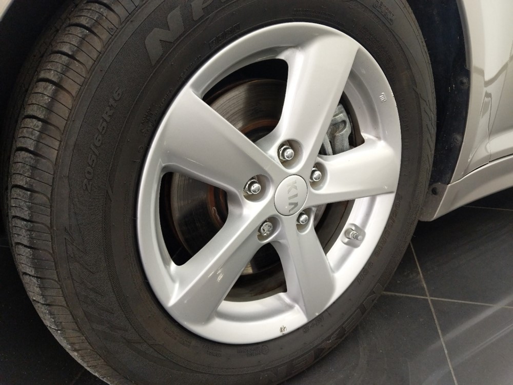 2015 Kia Optima - Wheel
