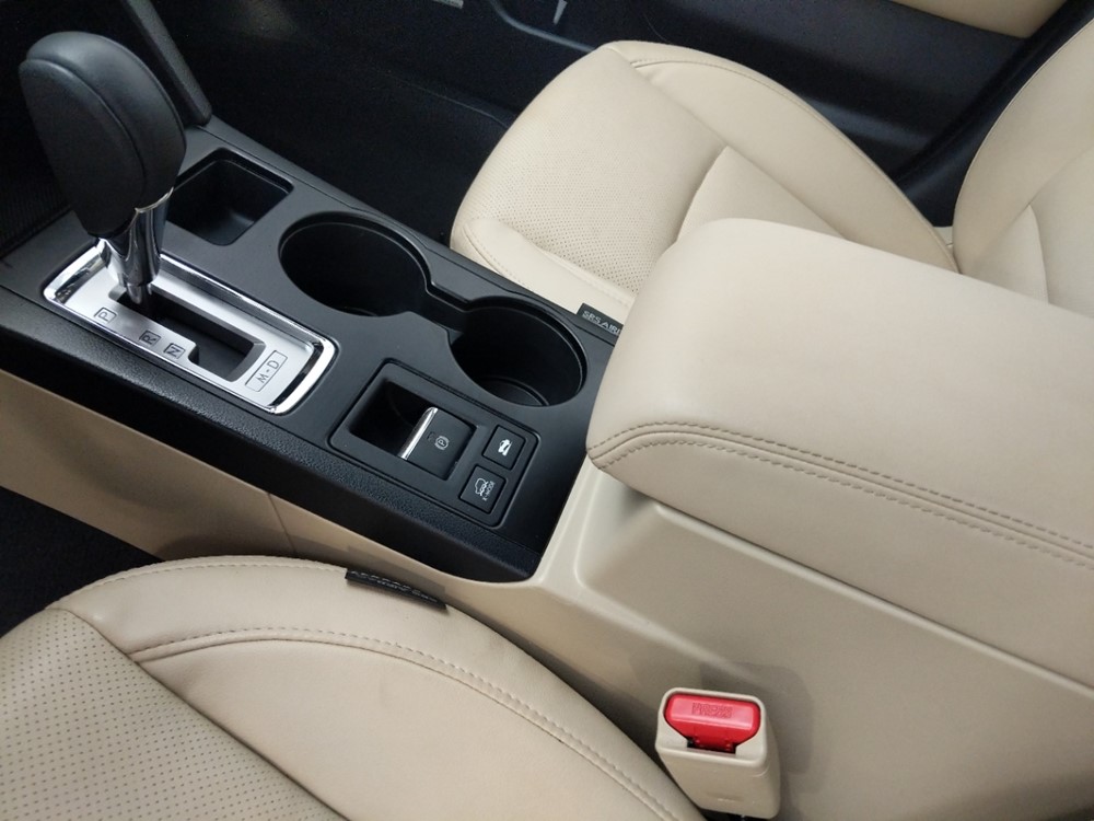 2016 Subaru Outback - Center Console/Cup Holders