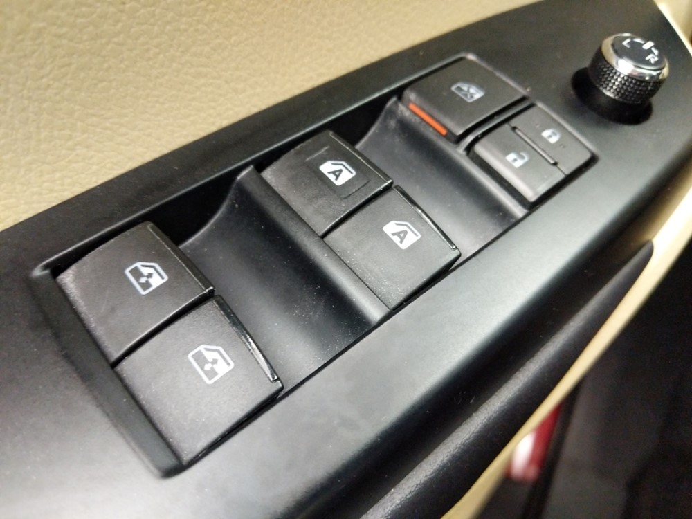 2015 Toyota Highlander - Driver Power Windows/Lock Control