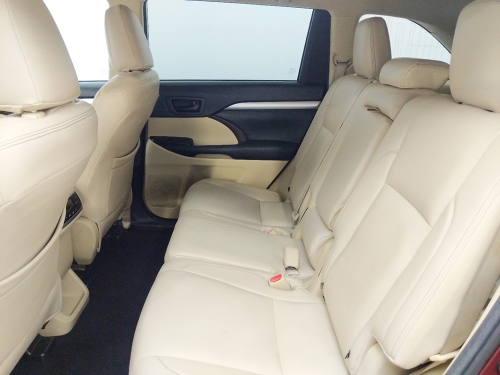 2015 Toyota Highlander - Driver Rear Seat