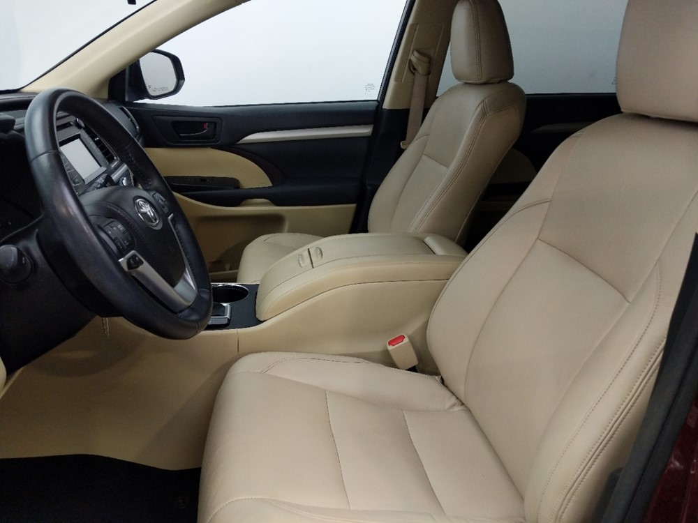 2015 Toyota Highlander - Driver Front Seat