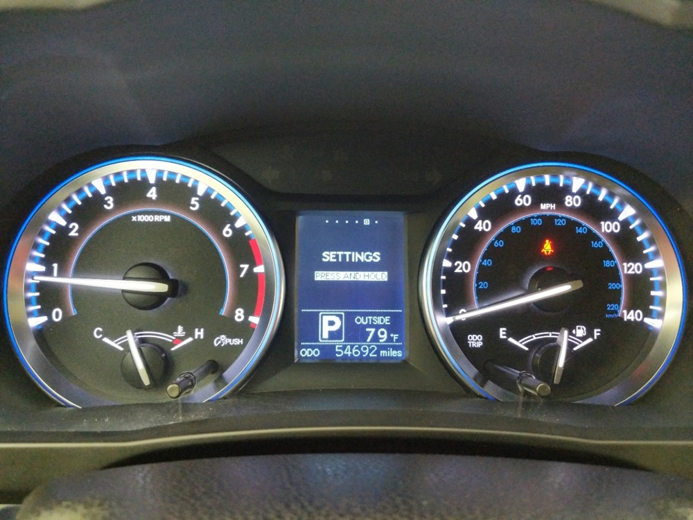 2015 Toyota Highlander - Odometer Close Up