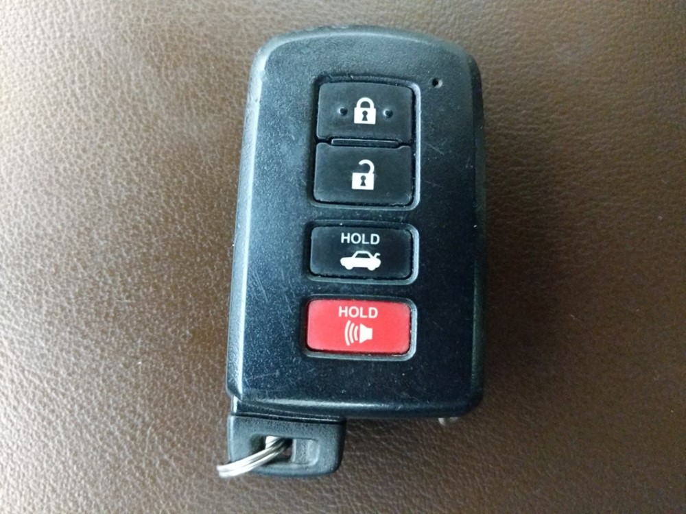 2015 Toyota Avalon - Keys