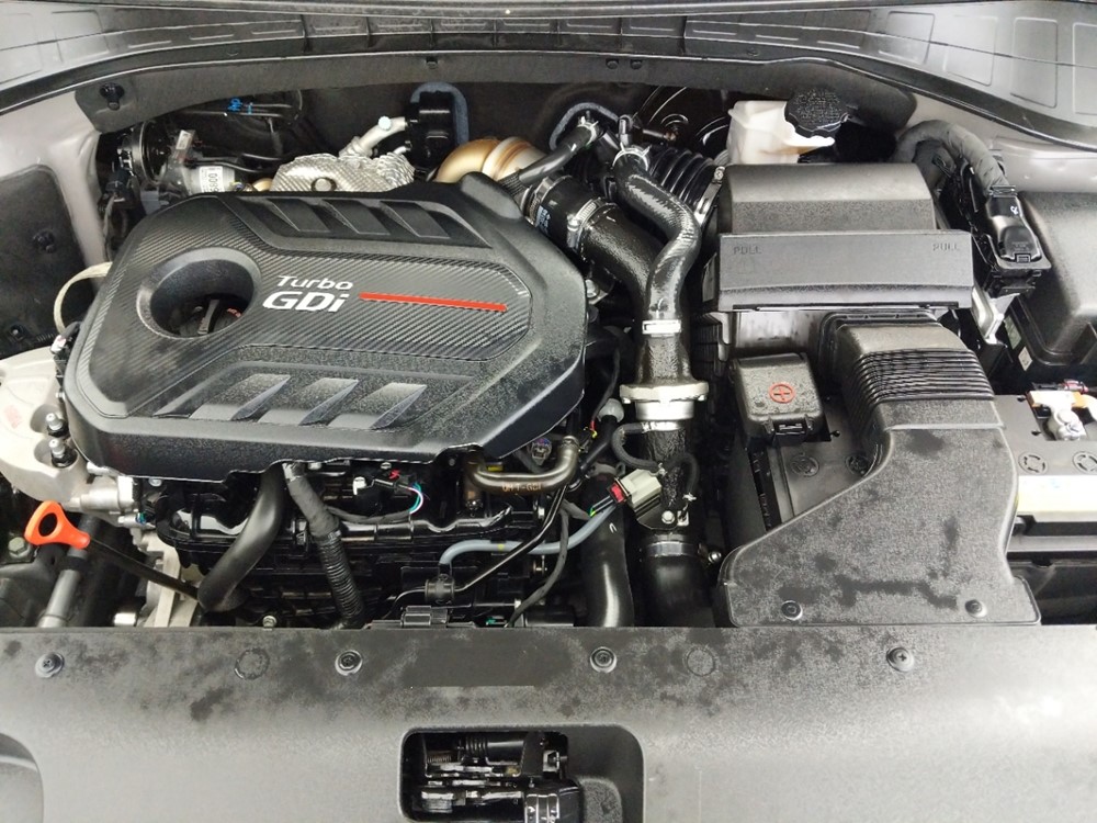 2016 Kia Sorento - Engine