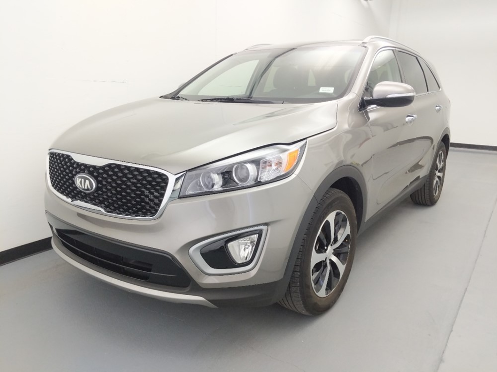 2016 Kia Sorento - Driver Front Bumper