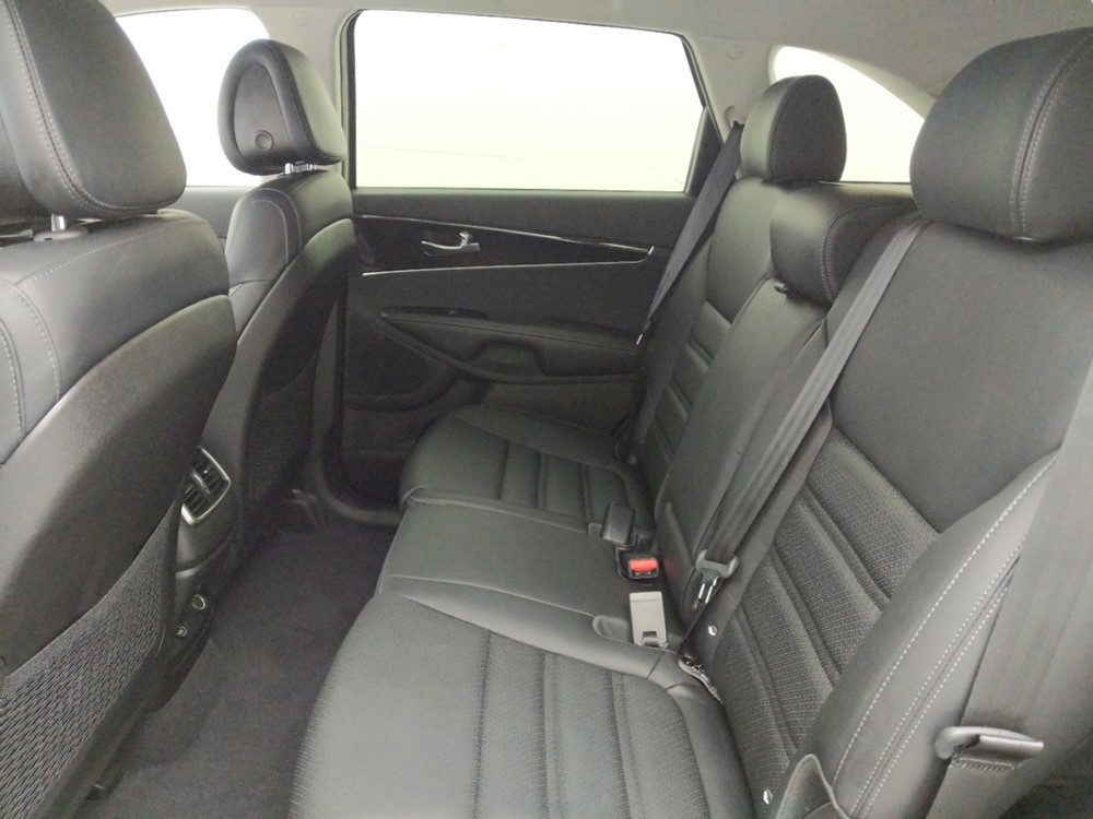 2016 Kia Sorento - Driver Rear Seat