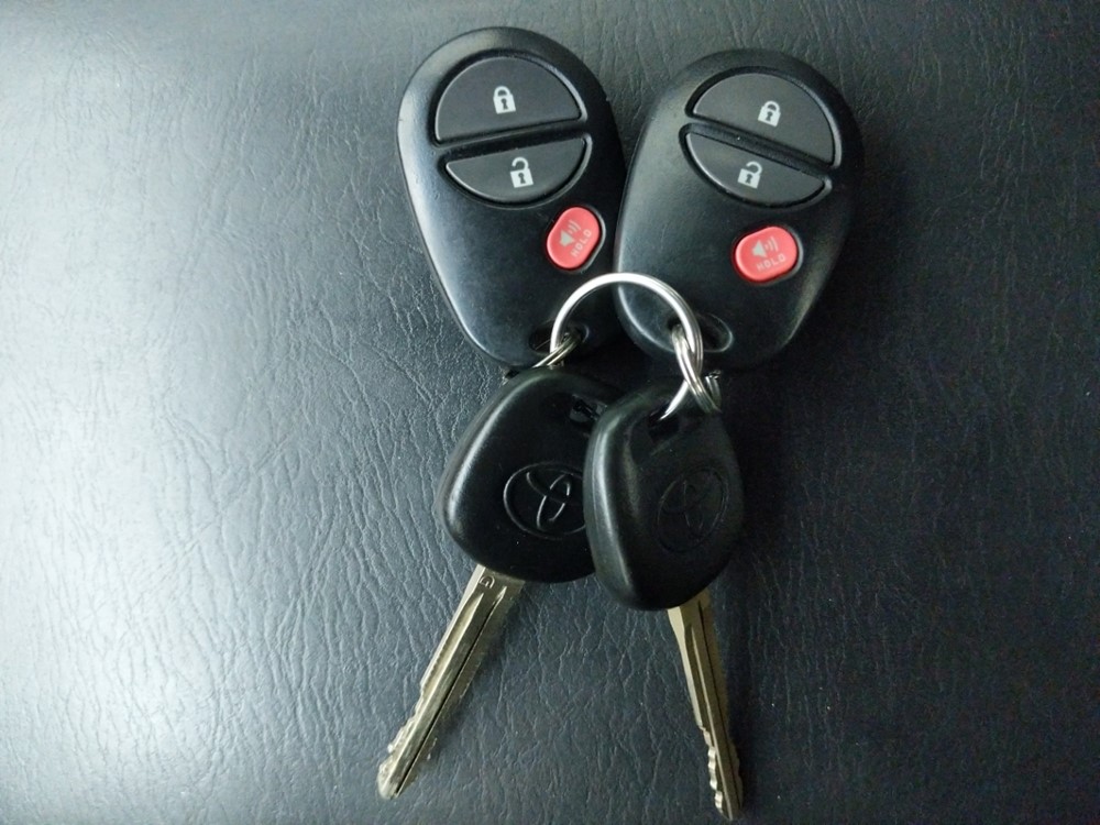 2015 Toyota Tacoma - Keys