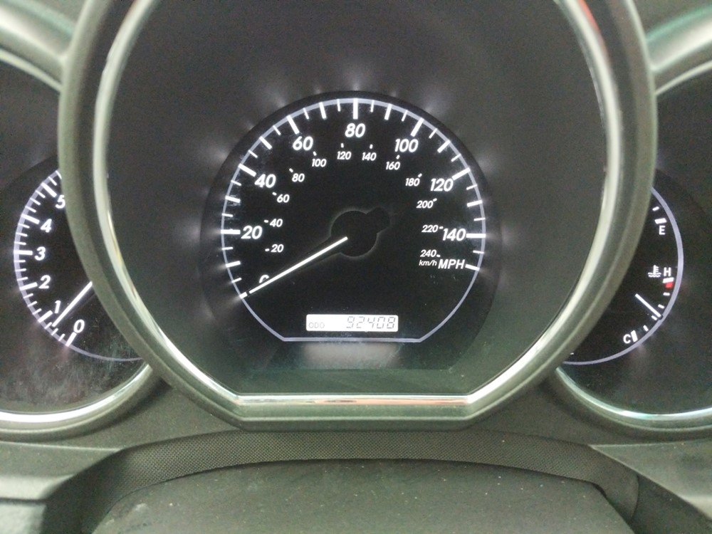 2009 Lexus RX 350 - Odometer Close Up