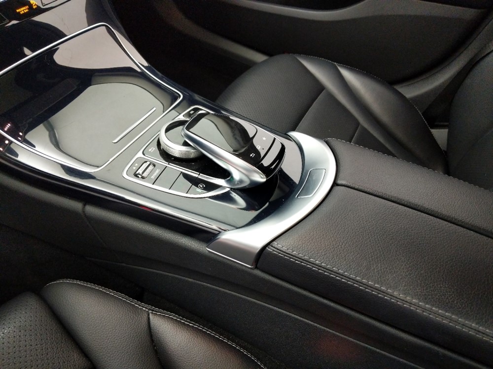 2016 Mercedes-Benz C300 - Center Console/Cup Holders