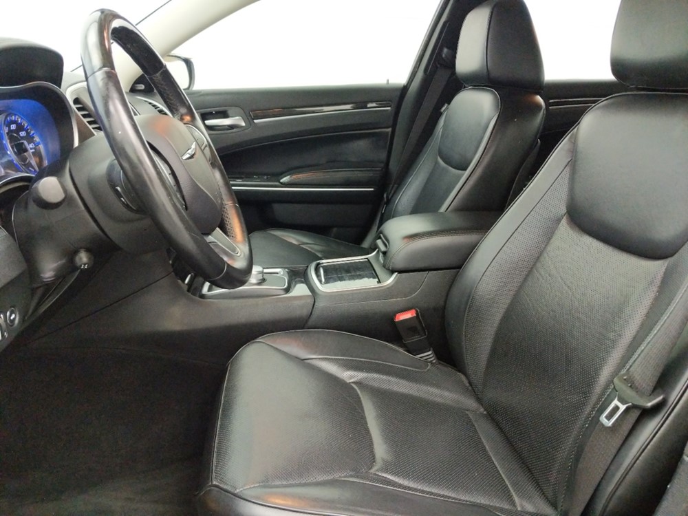 2016 Chrysler 300 - Driver Front Seat