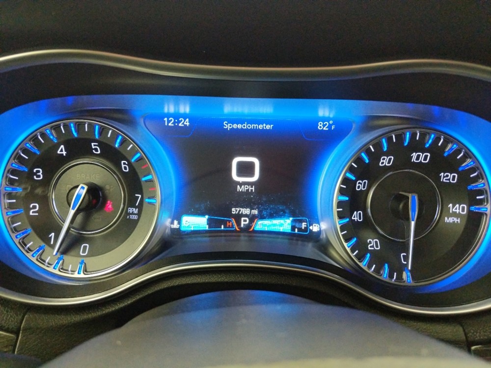 2016 Chrysler 300 - Odometer Close Up