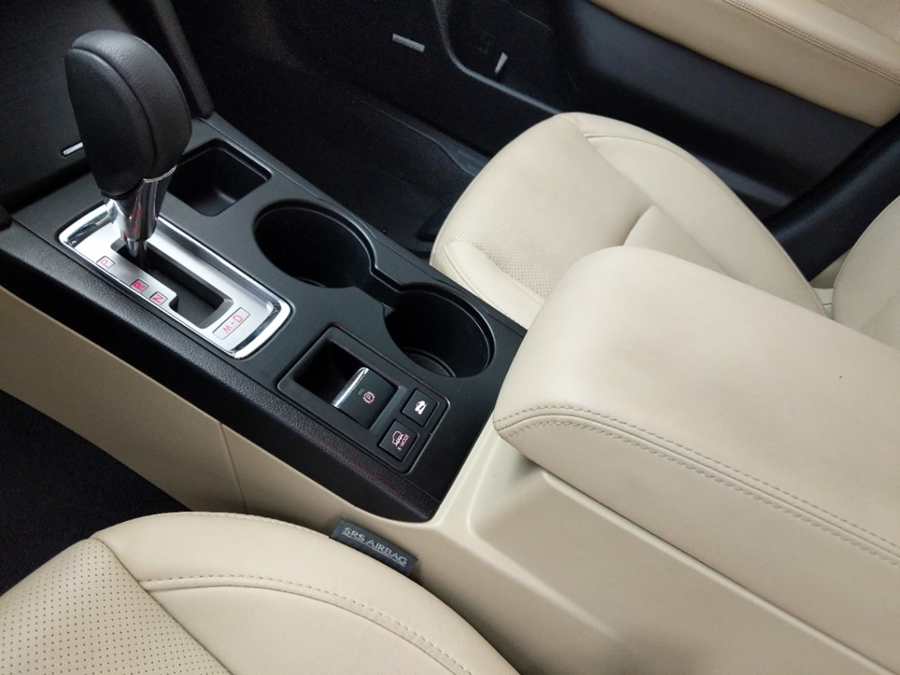 2017 Subaru Outback - Center Console/Cup Holders