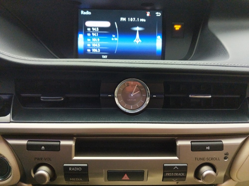 2015 Lexus ES 350 - Stereo Package