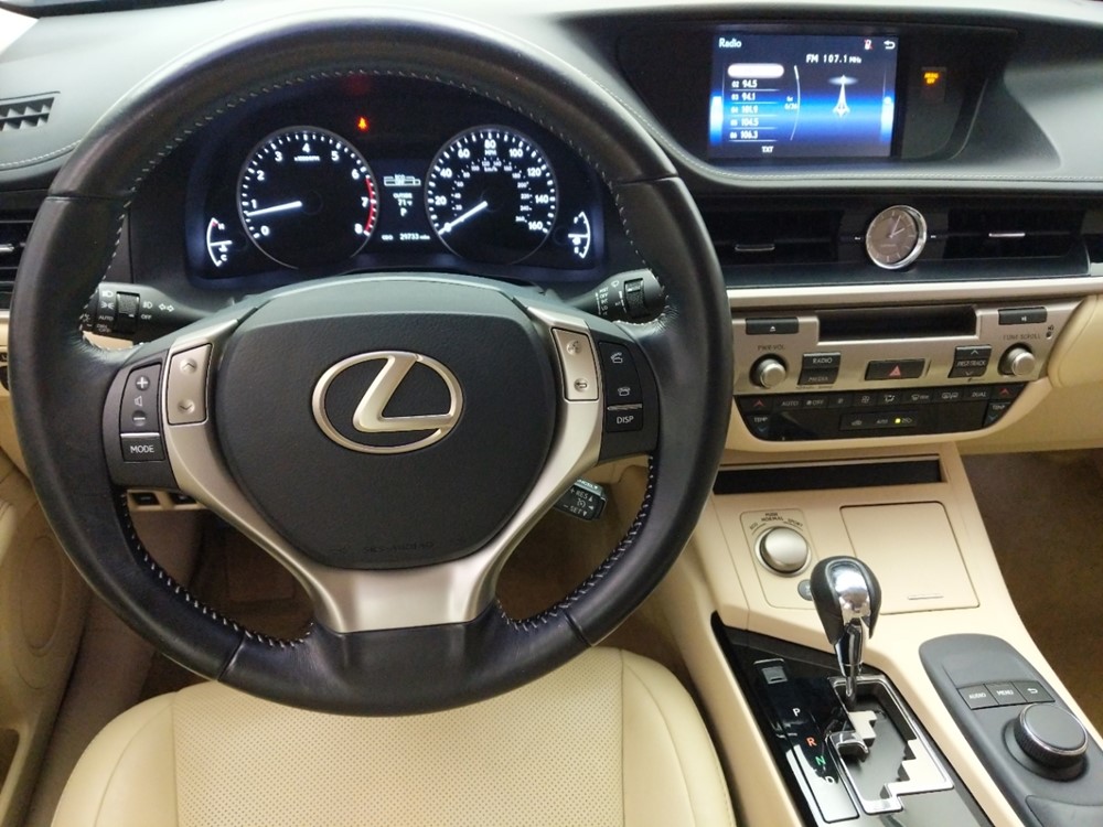 2015 Lexus ES 350 - Driver Dash