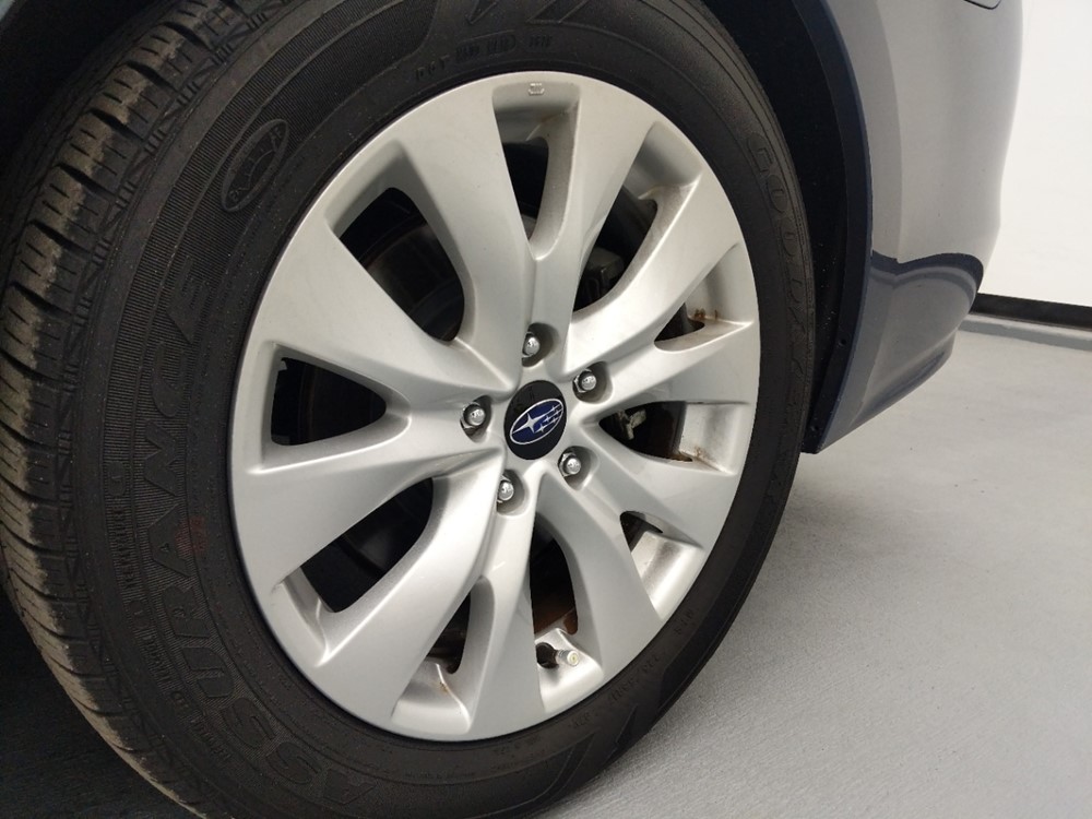 2017 Subaru Legacy - Wheel