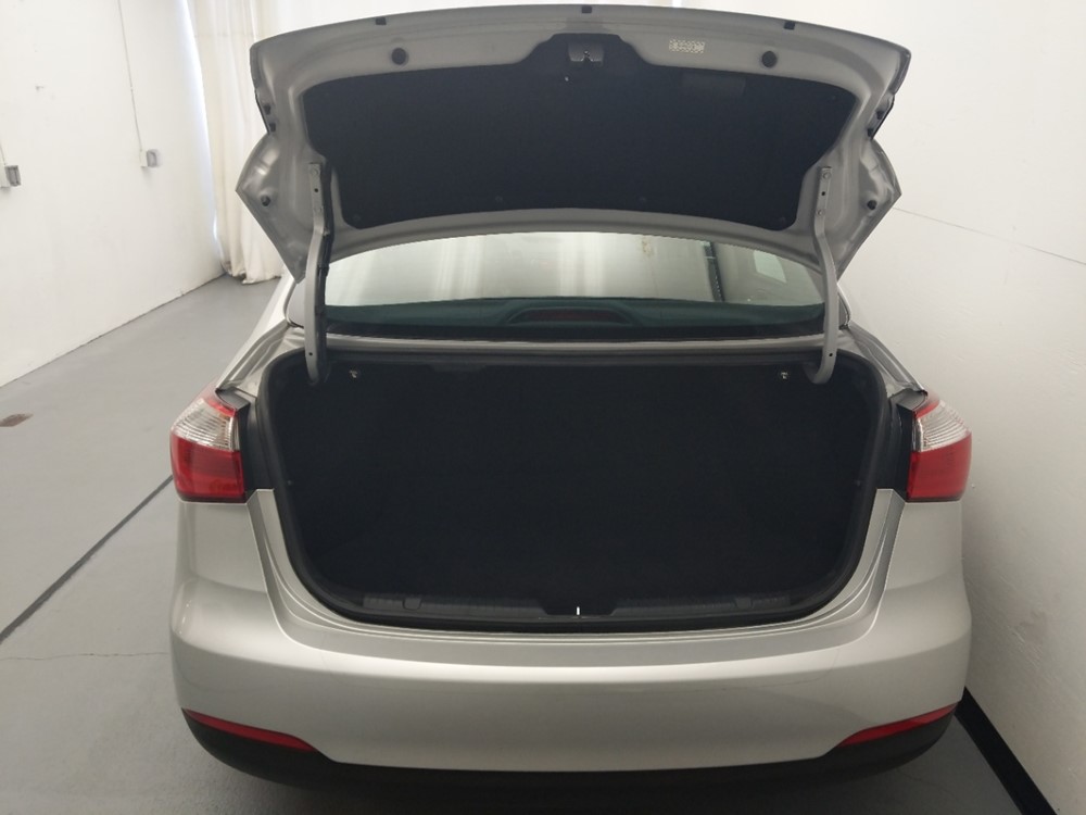 2016 Kia Forte - Trunk