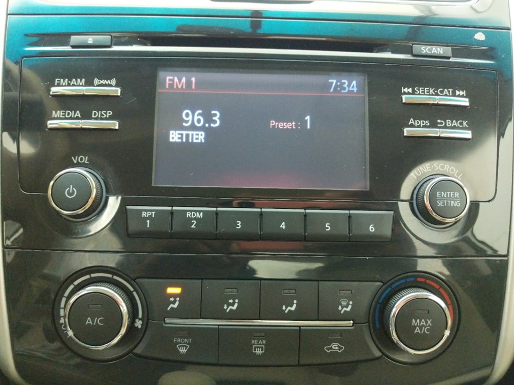 2015 Nissan Altima - Stereo Package