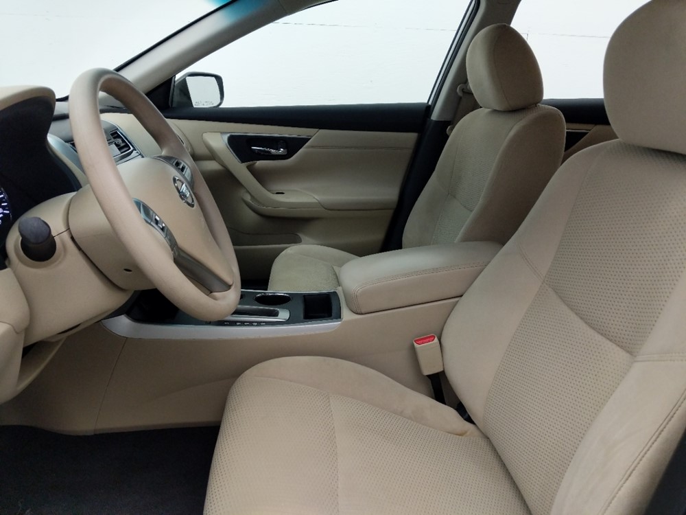 2015 Nissan Altima - Driver Front Seat