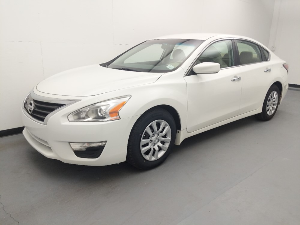 2015 Nissan Altima - Driver Rear Side