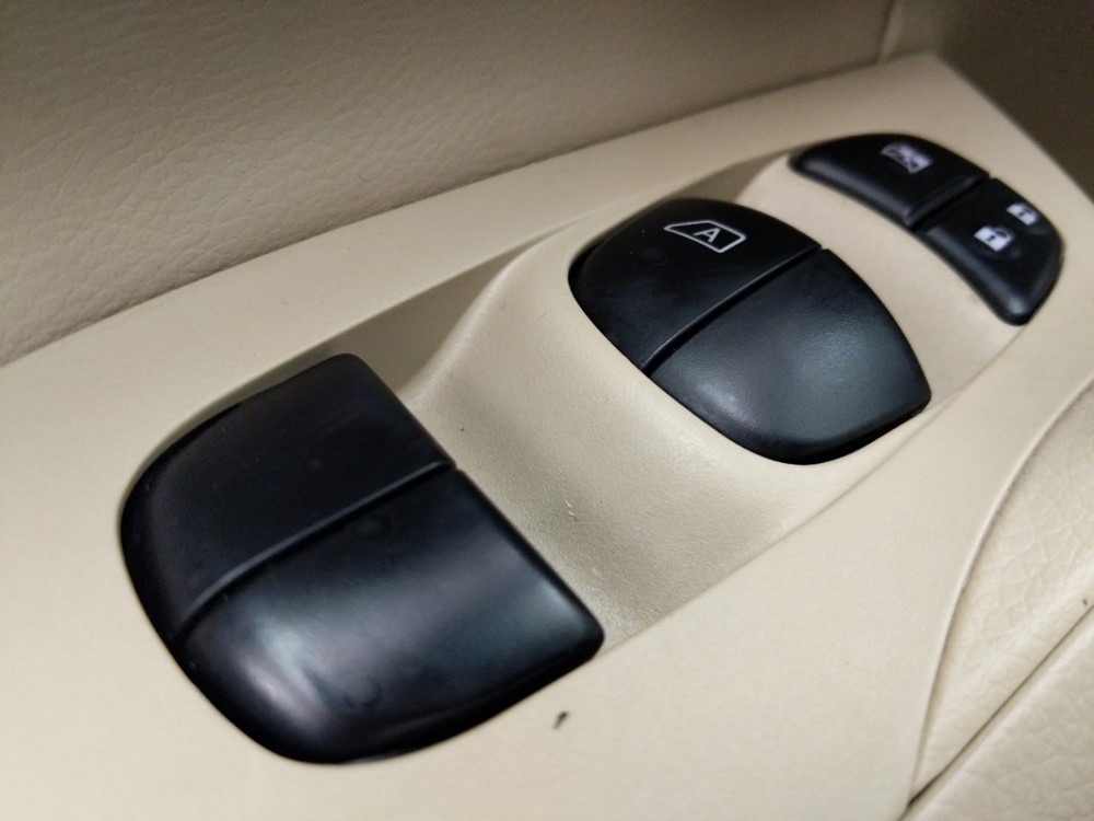 2015 Nissan Altima - Driver Power Windows/Lock Control