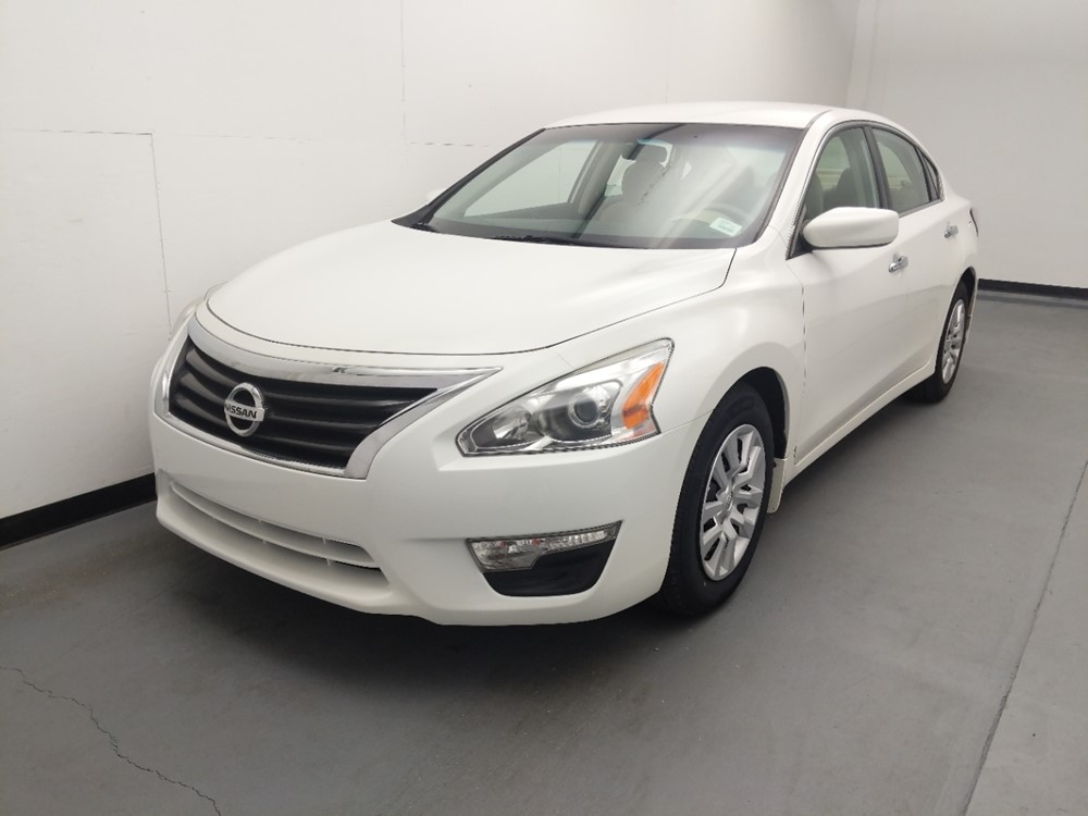 2015 Nissan Altima - Driver Front Side