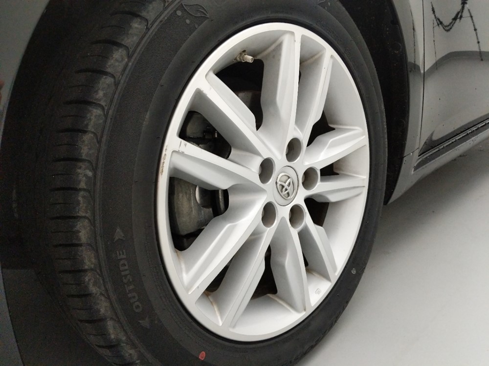 2015 Toyota Avalon - Wheel